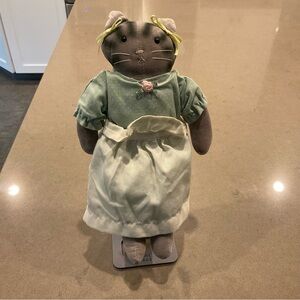 Stuffed Mama Cat - Charming!